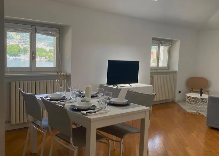 Casa Di Gio - Comfy Attic Apartment Malgrate