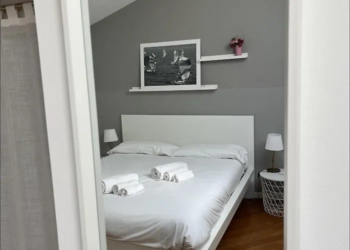Casa Di Gio - Comfy Attic Apartment Malgrate